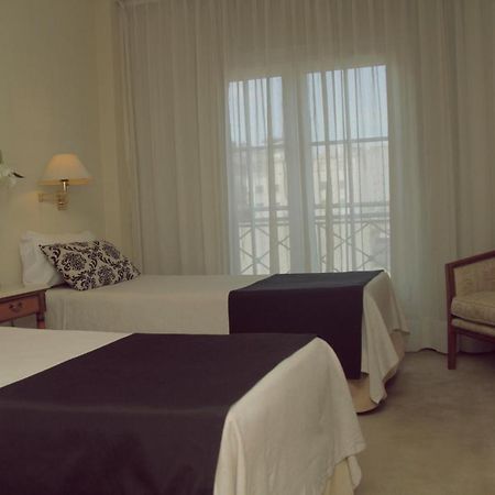 Howard Johnson Hotel 9 De Julio Avenue Buenos Aires Eksteriør billede