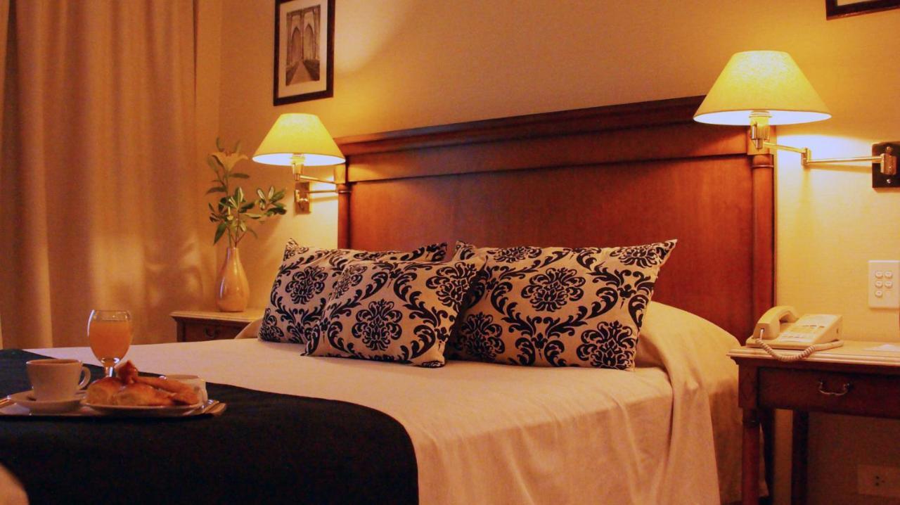 Howard Johnson Hotel 9 De Julio Avenue Buenos Aires Eksteriør billede